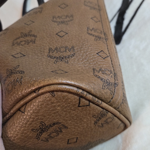 💯 Authentic Limited Edition MCM Tote (Small) - Picture 10 of 13